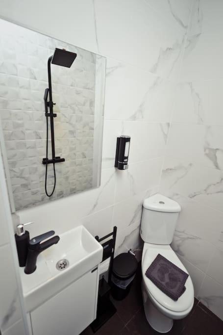 Agia 2 - Cozy One Room Apartment Sofia Exteriör bild
